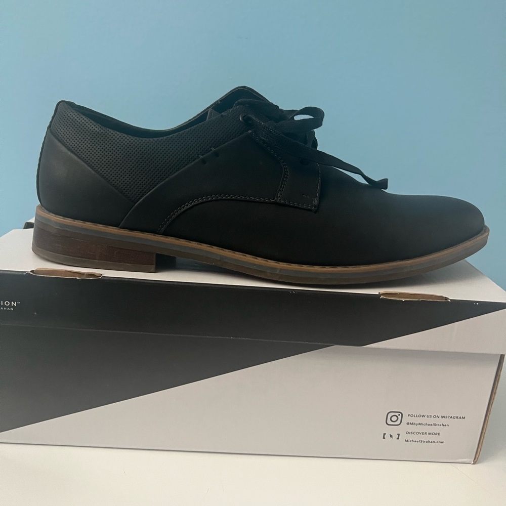 Mens dress shoes